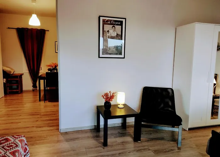 Silver Moon בית נופש *